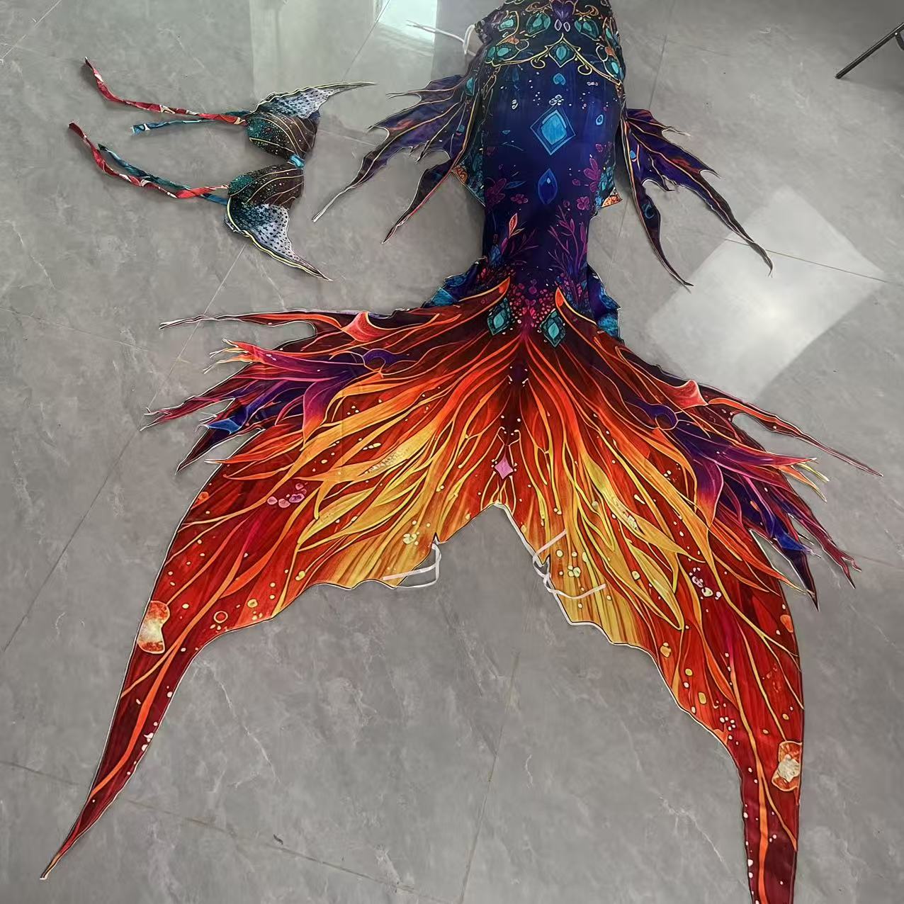 カラーハイデフィニションプリントのマーメイドテールセット。水 - Aquarium のレビューと価格